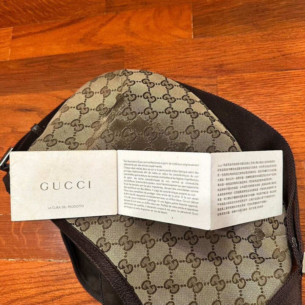 Gucci GG Canvas Shoulder Bag - Picture 5 of 6